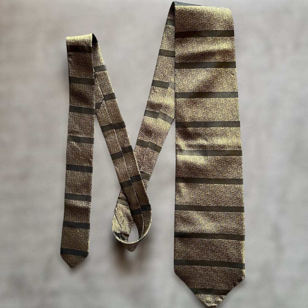 Versani Italy 100% Silk Tie Gold Black Mens Stripe Office Work Event Business